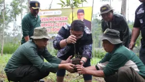 Kawendra Bersama Perhutani Tanam 888 Bibit Pohon di Lumajang, Jaga Kelestarian Alam