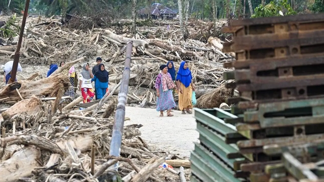 Bencana Sumatera: 1.112 Jiwa Melayang, Ribuan Mengungsi, Aceh Terparah Bencana Sumatera: 1.112 Jiwa Melayang, Ribuan Mengungsi, Aceh Terparah