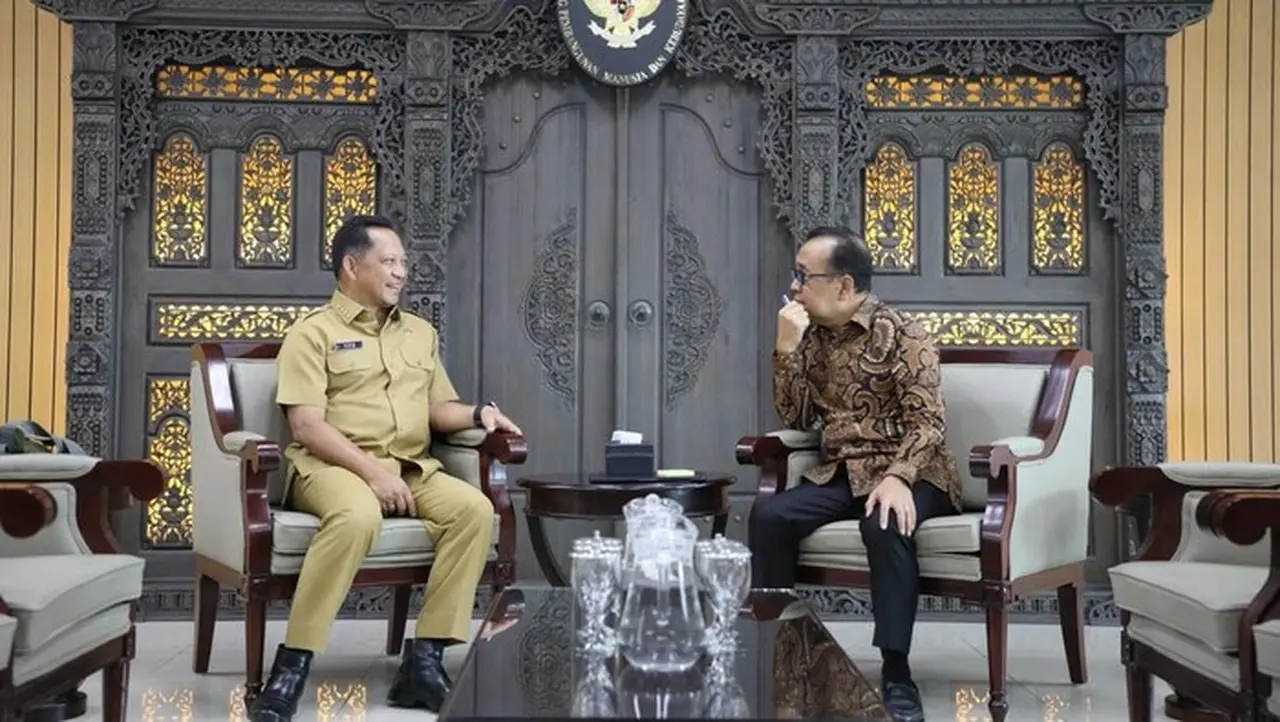 Mendagri dan Menko PMK Koordinasi Penanganan Bencana Aceh Tamiang dan Aceh Timur