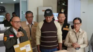 Menteri P2MI Sambut Jenazah PMI Korban Kebakaran Hong Kong di Bandara Soetta