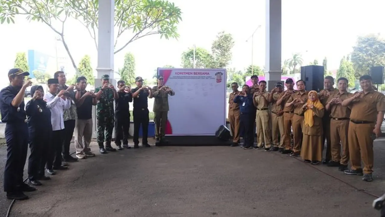 Ratusan Ribu Batang Rokok Ilegal Dimusnahkan di Jember, Negara Selamat Rp 81 Juta Ratusan Ribu Batang Rokok Ilegal Dimusnahkan di Jember, Negara Selamat Rp 81 Juta