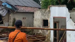 Angin Kencang Terjang Dramaga Bogor, 5 Rumah Warga Rusak, 9 Jiwa Mengungsi