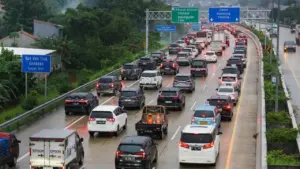 Kemenhub Prediksi Puncak Arus Mudik Nataru Hari Ini, Jutaan Kendaraan Tinggalkan Jakarta