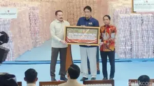 Jaksa Agung Serahkan Rp 6,6 Triliun Hasil Rampasan Korupsi dan Denda Kehutanan ke Negara