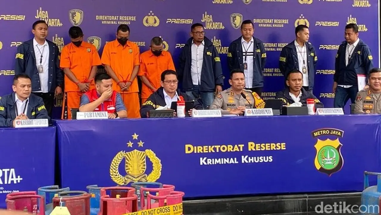 Polda Metro Jaya Ungkap Pengoplosan Gas Subsidi, 503 Tabung Diamankan di Jaktim dan Depok Polda Metro Jaya Ungkap Pengoplosan Gas Subsidi, 503 Tabung Diamankan di Jaktim dan Depok