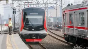 Waka DPR Usulkan Perpanjangan Rute KRL hingga Karawang dan Cikampek