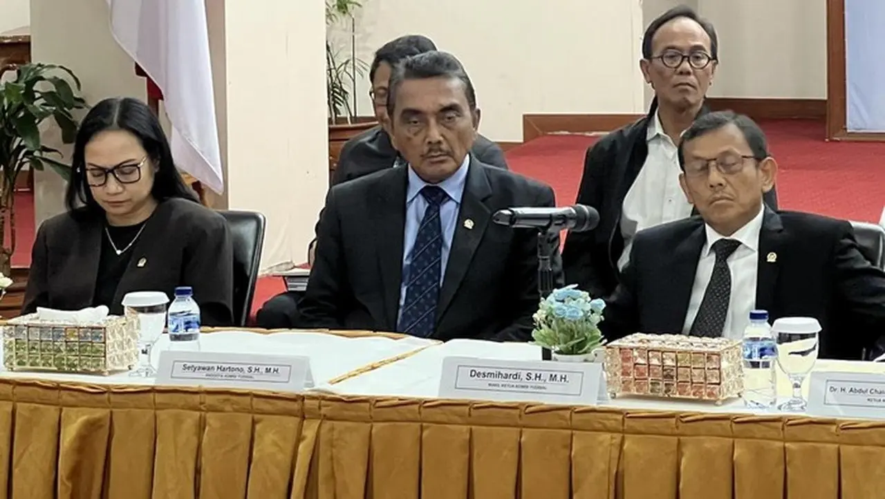 Anggota KY Soroti Gaya Hidup Hedon Hakim, Gaji Tak Mungkin Bikin Bergelimang Harta