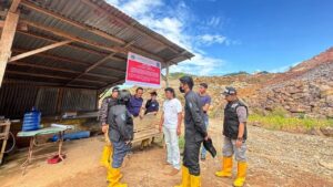 Banjir Sumbar Meluas, Menteri LH Segel 5 Perusahaan Tambang Diduga Jadi Pemicu