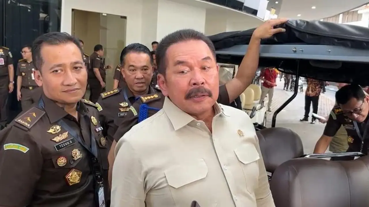 Jaksa Agung ST Burhanuddin Beri Peringatan Tegas: Oknum Nakal Akan Ditindak, Bersyukur Dibantu KPK
