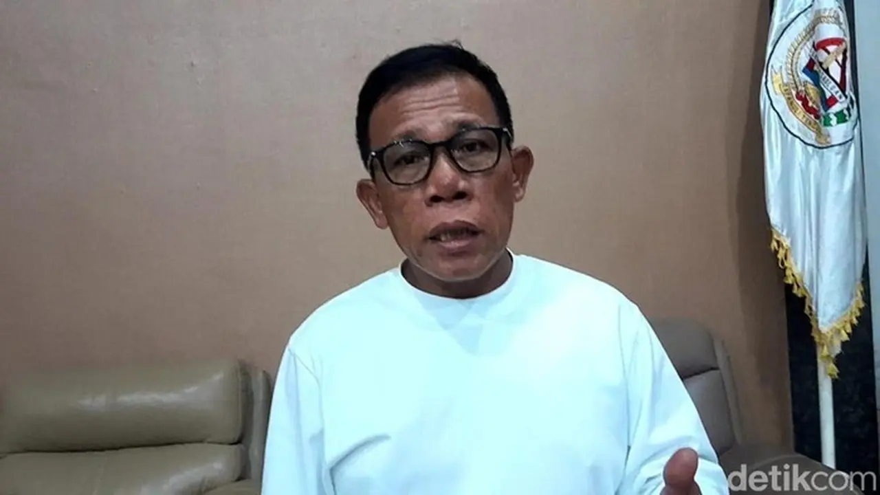 Bupati Tapteng Nonaktifkan Lurah-Kadis Akibat Kelalaian Penanganan Bencana Bupati Tapteng Nonaktifkan Lurah-Kadis Akibat Kelalaian Penanganan Bencana