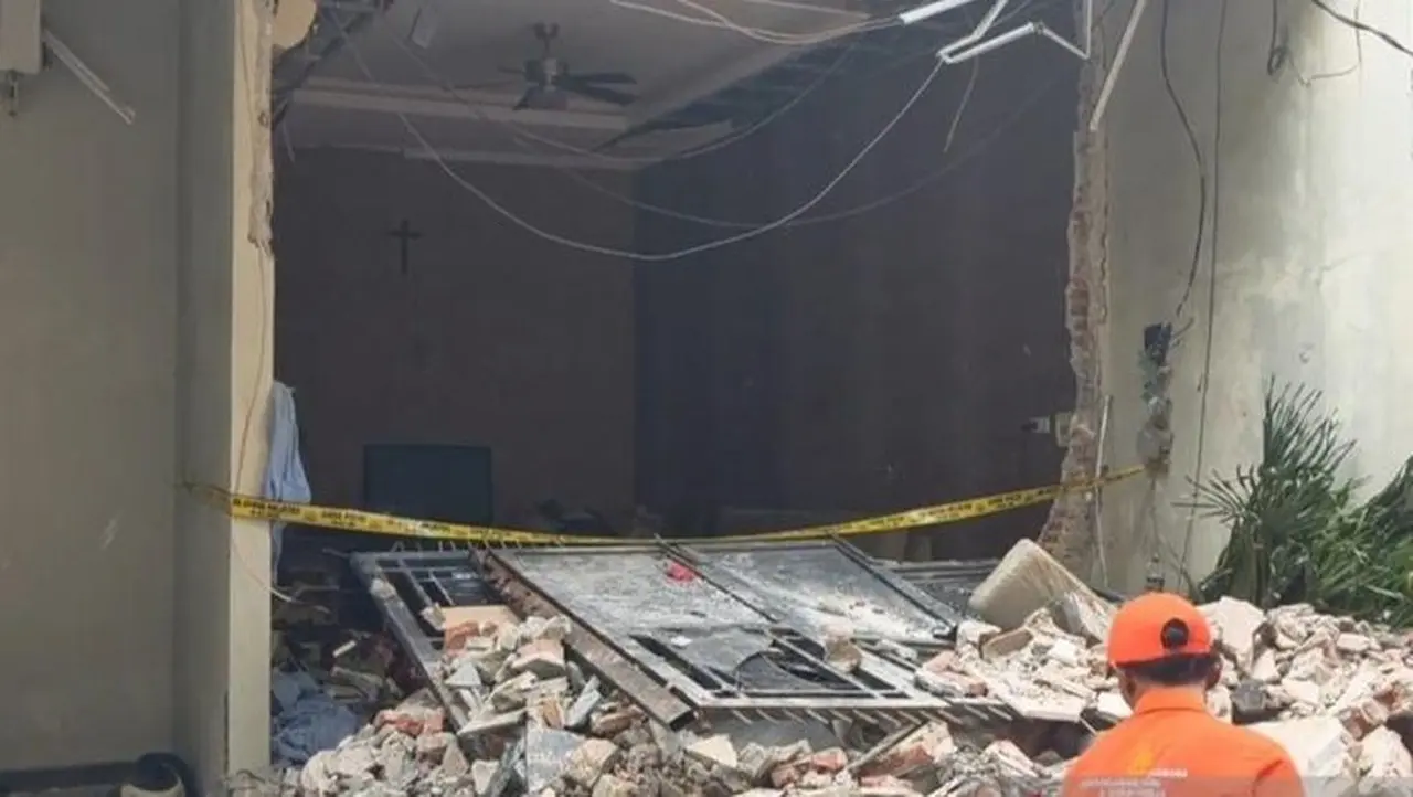 Ibu di Grogol Petamburan Terlempar Keluar Rumah Akibat Ledakan Tabung Gas 12 Kg