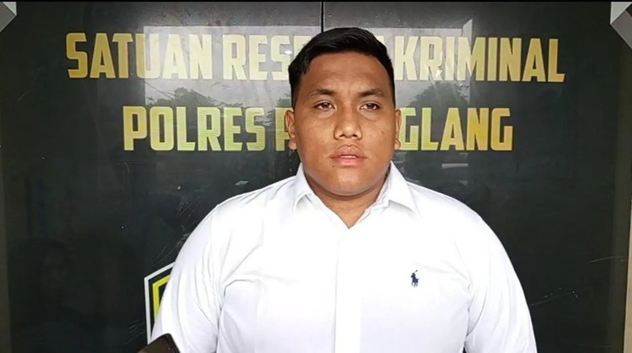 Kades Sidamukti di Pandeglang Ditetapkan Tersangka Korupsi Dana Desa Rp 500 Juta Kades Sidamukti di Pandeglang Ditetapkan Tersangka Korupsi Dana Desa Rp 500 Juta