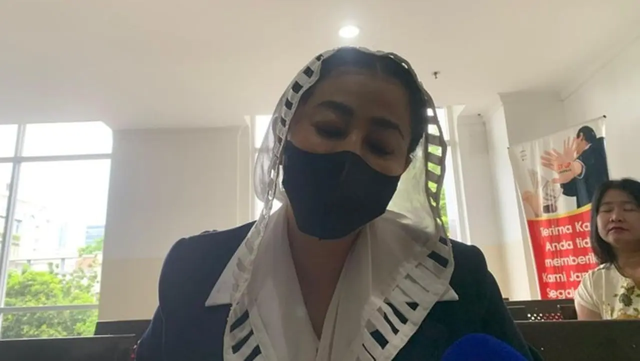 Hasnaeni ‘Wanita Emas’ Ajukan Novum Chat WA di Sidang PK Kedua Kasus Korupsi Waskita