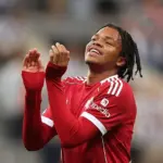 Arne Slot dan Richard Hughes Bersitegang di Liverpool Terkait Nasib Rio Ngumoha