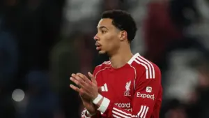 Liverpool Terancam Tanpa Striker Andalan Hugo Ekitike Saat Hadapi Arsenal