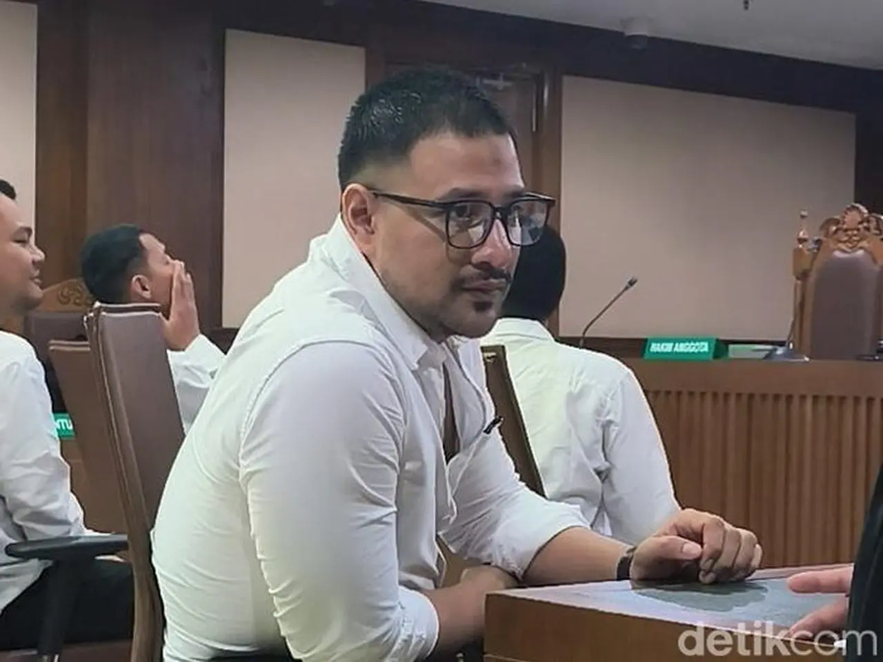 Ammar Zoni Beri Kesaksian di Sidang Narkoba, Ungkap Sosok ‘Bos Besar’ di Rutan Salemba