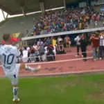 Kitu Diaz ‘Hajar’ Staf Klub dengan Bola Saat Perkenalan di Guayaquil City