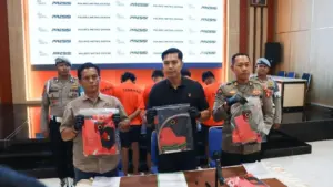 Oknum TNI AL dan 5 Warga Aniaya 2 Pria di Depok, 1 Tewas Akibat Kehabisan Bensin