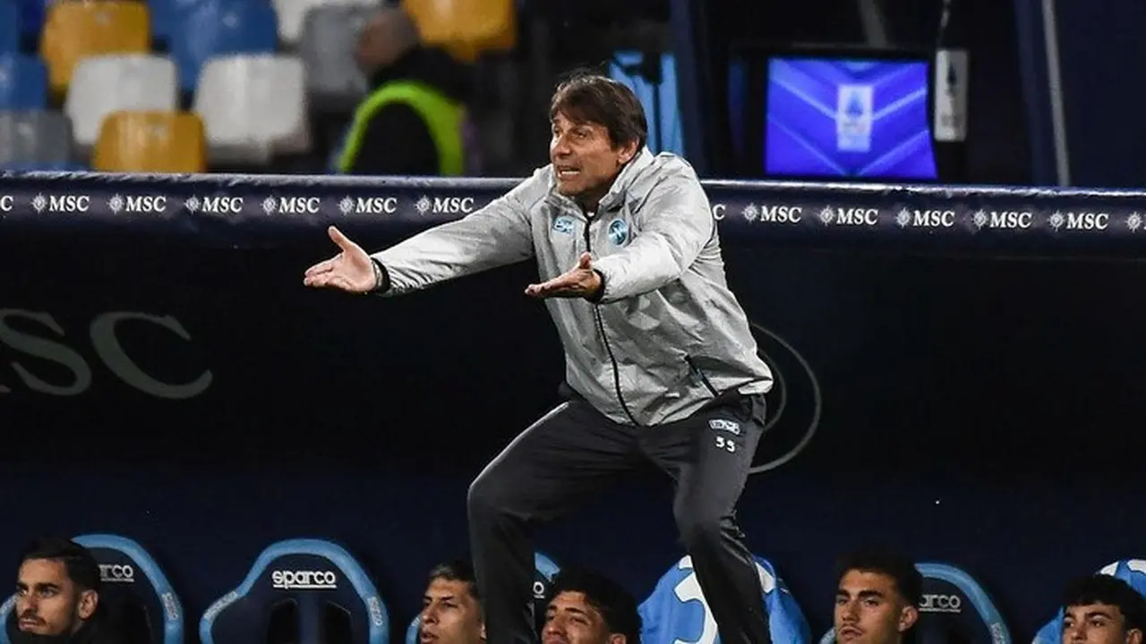 Conte Geram Gol Hojlund Dianulir, Sebut Wasit Aneh dan Tangan Harus Diamputasi Conte Geram Gol Hojlund Dianulir, Sebut Wasit Aneh dan Tangan Harus Diamputasi