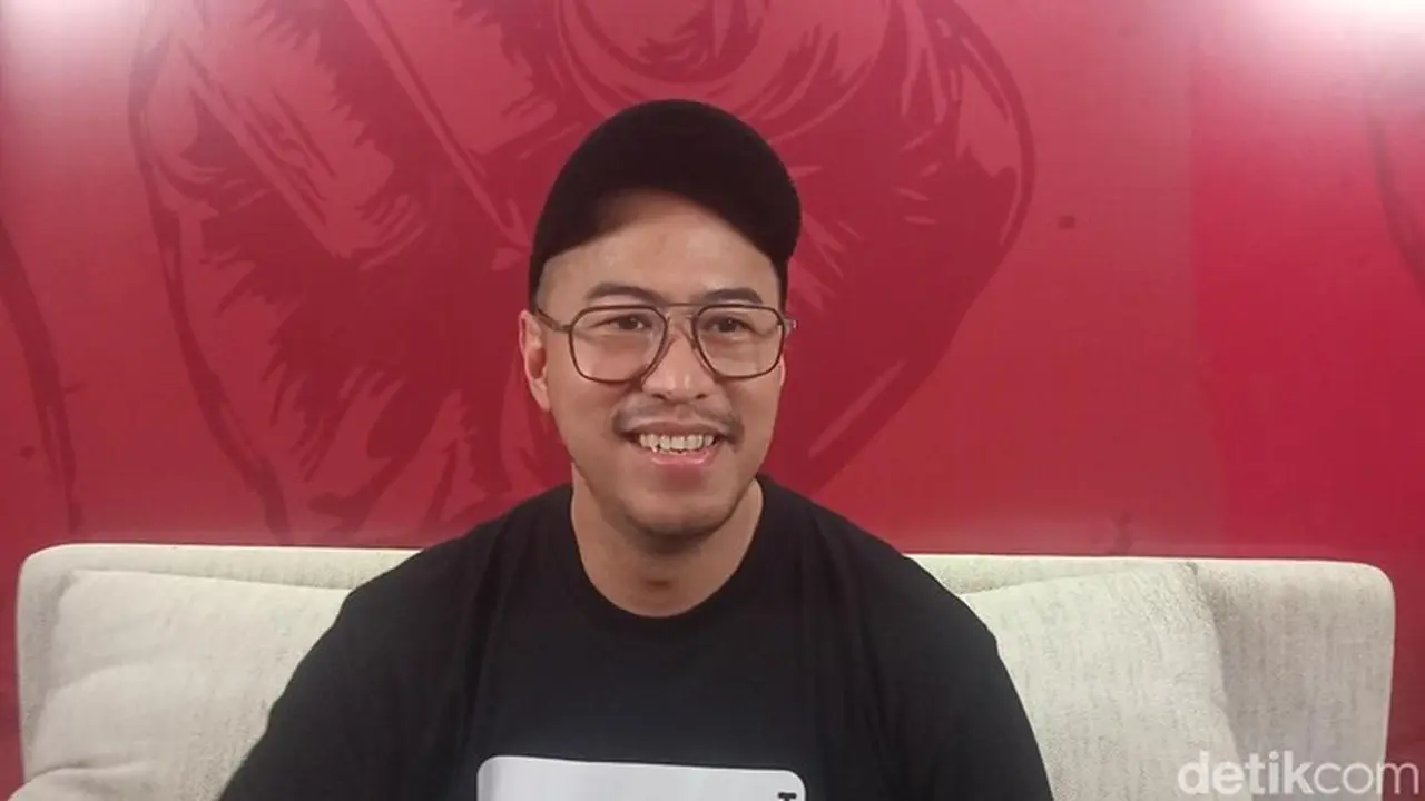 Pandji Pragiwaksono Tak Khawatir Dikritik Usai Materi ‘Mens Rea’ Dipolisikan Pandji Pragiwaksono Tak Khawatir Dikritik Usai Materi ‘Mens Rea’ Dipolisikan