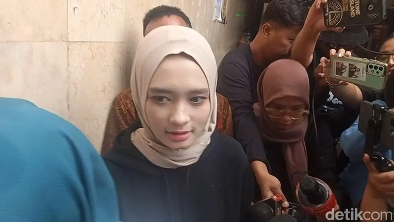 Inara Rusli Ungkap Insanul Fahmi Peduli Anak, Pernikahan Siri Tetap Berlanjut