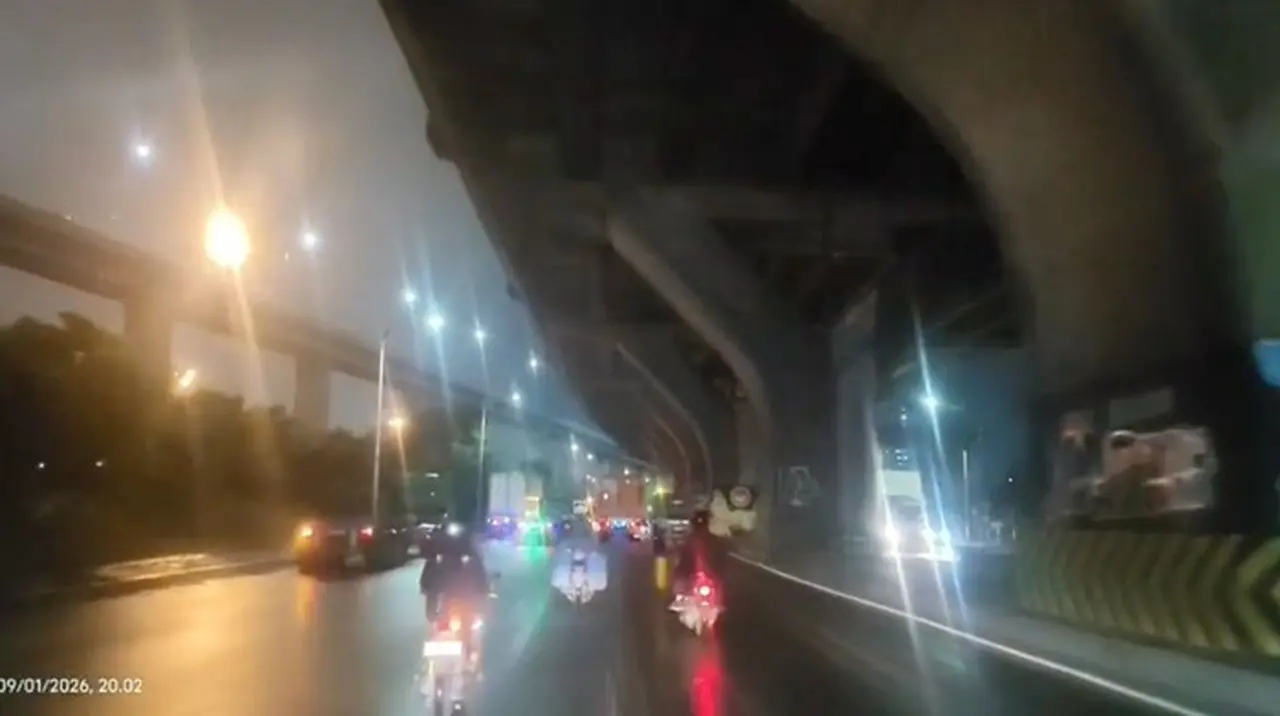 Kemacetan Tanjung Priok Terurai Malam Ini, Lalu Lintas Kembali Normal Kemacetan Tanjung Priok Terurai Malam Ini, Lalu Lintas Kembali Normal