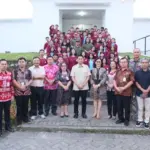 Wamendagri Ajak Siswa Minahasa Semangat Belajar di Sekolah Rakyat Inisiasi Presiden Prabowo