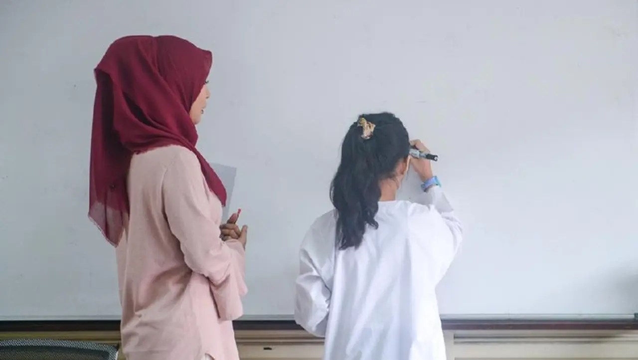 Kemendikdasmen Buka Beasiswa S1 Guru 2026: Syarat dan Cara Daftar