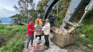 Andre Rosiade Kirim Dua Ekskavator Bantu Normalisasi Kawasan Rawan Bencana Maninjau