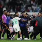 Usai Kalah dari Nigeria, Timnas Aljazair ‘Serang’ Wasit hingga ke Lorong Stadion