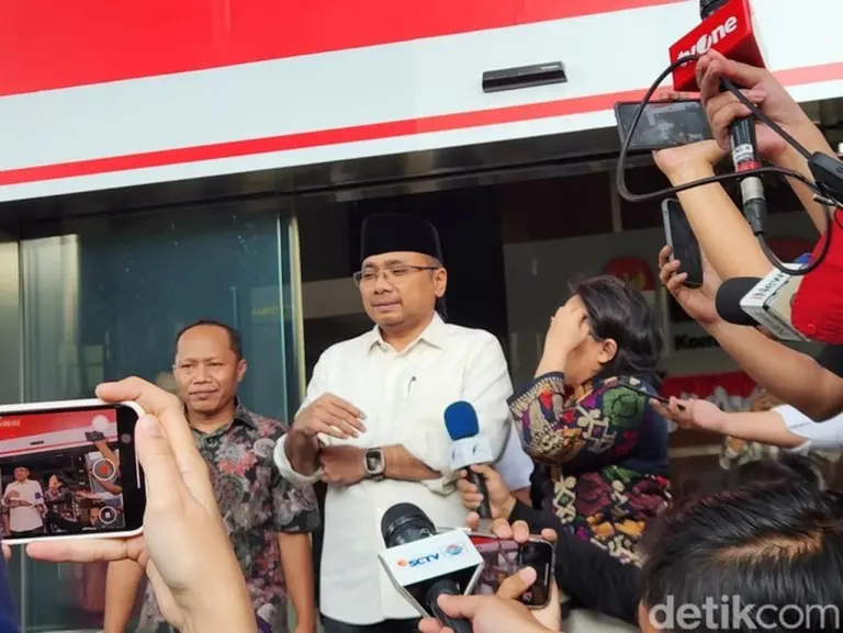 KPK Kantongi Bukti Tebal, Tetapkan Mantan Menag Yaqut Tersangka Korupsi Kuota Haji KPK Kantongi Bukti Tebal, Tetapkan Mantan Menag Yaqut Tersangka Korupsi Kuota Haji