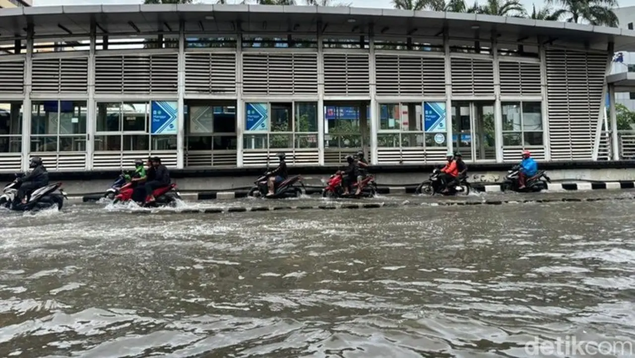Waspada Banjir Jakarta: 5 Cara Cek Titik Genangan Lewat Situs dan Aplikasi Resmi
