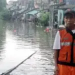 Banjir Luapan Kali Item Rendam Ratusan Rumah, Warga Pademangan Timur Mengungsi