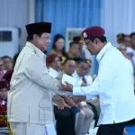 Momen Haru Peresmian 166 Sekolah Rakyat, Gus Ipul Dipeluk Presiden Prabowo