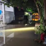 Tanggul Jebol dan Kali Meluap, Perumahan Persada Kota Serang Terendam Banjir