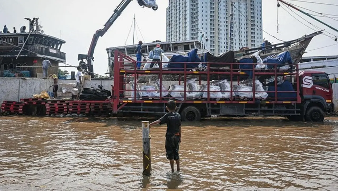 BMKG Peringatkan Potensi Banjir Pesisir di Sejumlah Wilayah Indonesia hingga Awal Februari