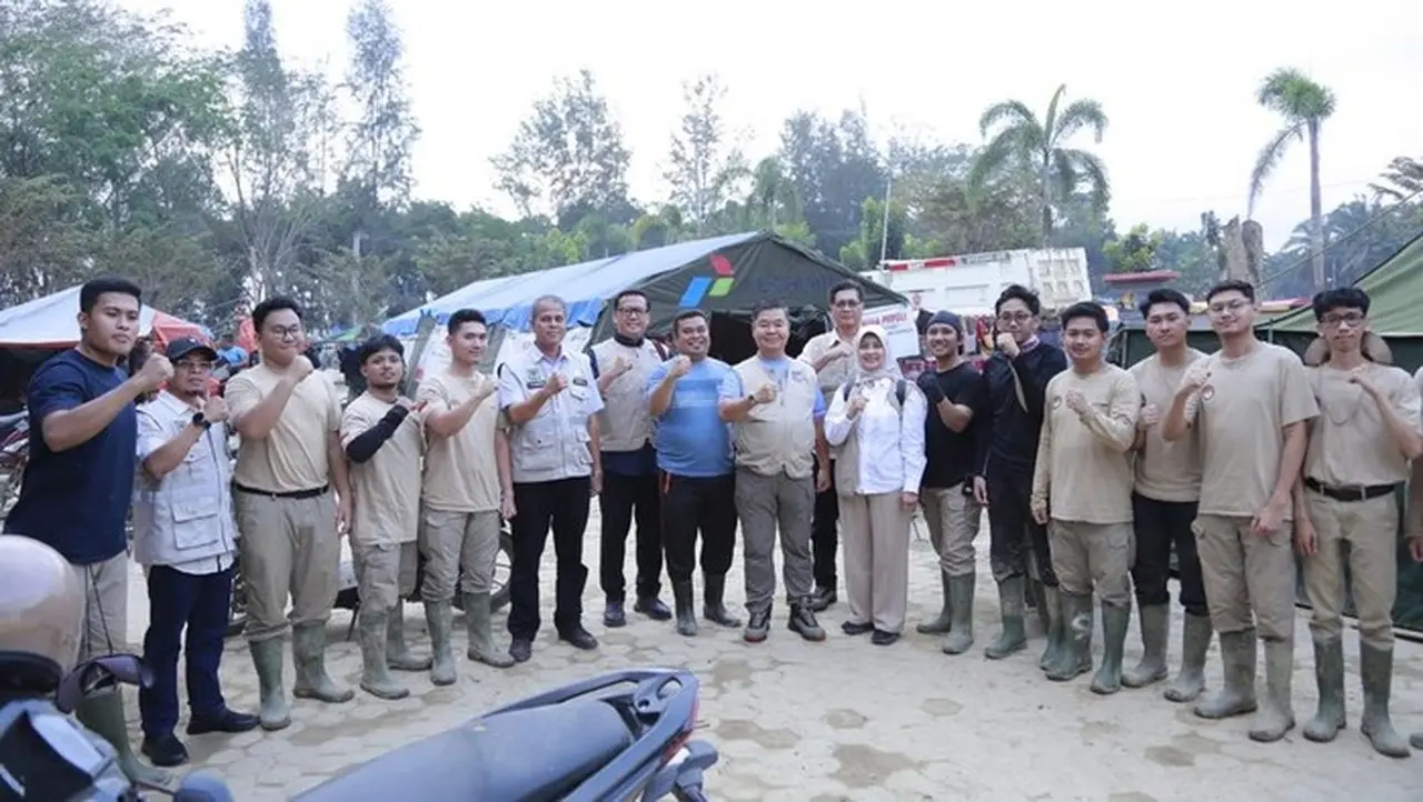 Dirjen Dukcapil Salurkan Bantuan Sarpras ke Aceh Tamiang dan Langsa untuk Pulihkan Layanan Adminduk Dirjen Dukcapil Salurkan Bantuan Sarpras ke Aceh Tamiang dan Langsa untuk Pulihkan Layanan Adminduk