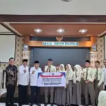 Legislator Gerindra Endro Hermono Salurkan PIP di Blitar untuk Siswa Madrasah Kurang Mampu