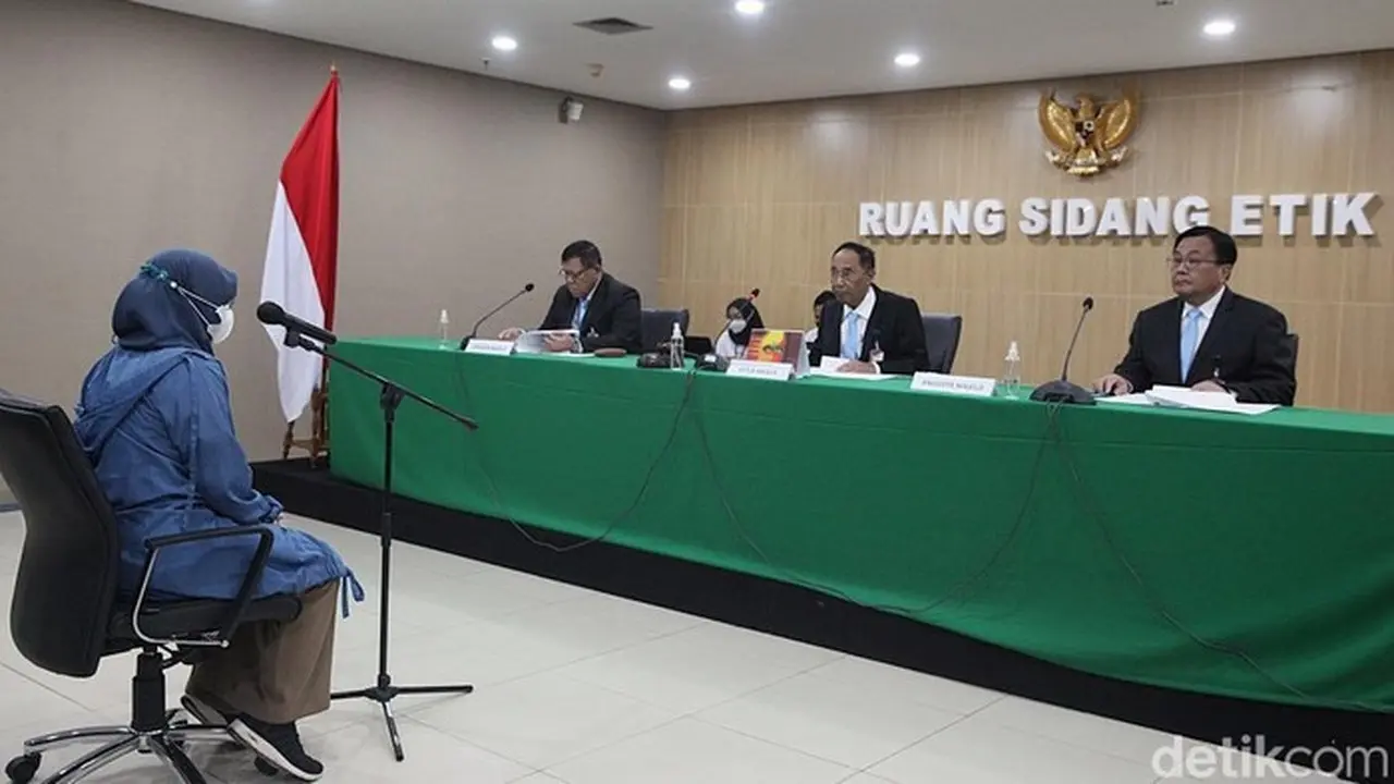 Pegawai KPK Beristri Tersangka Korupsi Kemnaker Disanksi Etik: Minta Maaf Terbuka Pegawai KPK Beristri Tersangka Korupsi Kemnaker Disanksi Etik: Minta Maaf Terbuka