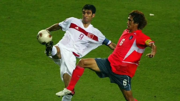 Rekor Gol Kilat di Piala Dunia: Hakan Şükür Puncaki Daftar dengan 11 Detik Rekor Gol Kilat di Piala Dunia: Hakan Şükür Puncaki Daftar dengan 11 Detik