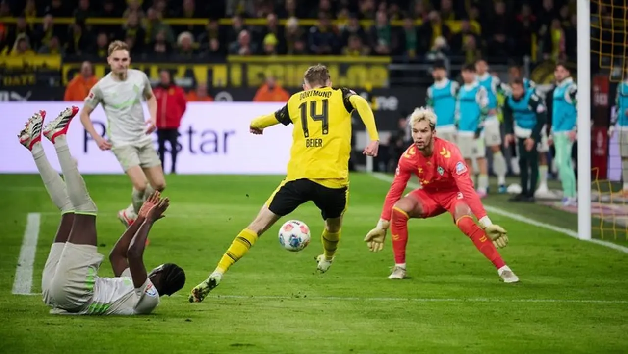 Borussia Dortmund Gasak Werder Bremen 3-0 di Signal Iduna Park