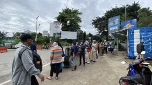 Warga Depok Desak Pembangunan Halte TransJakarta di Pintu Tol Sawangan