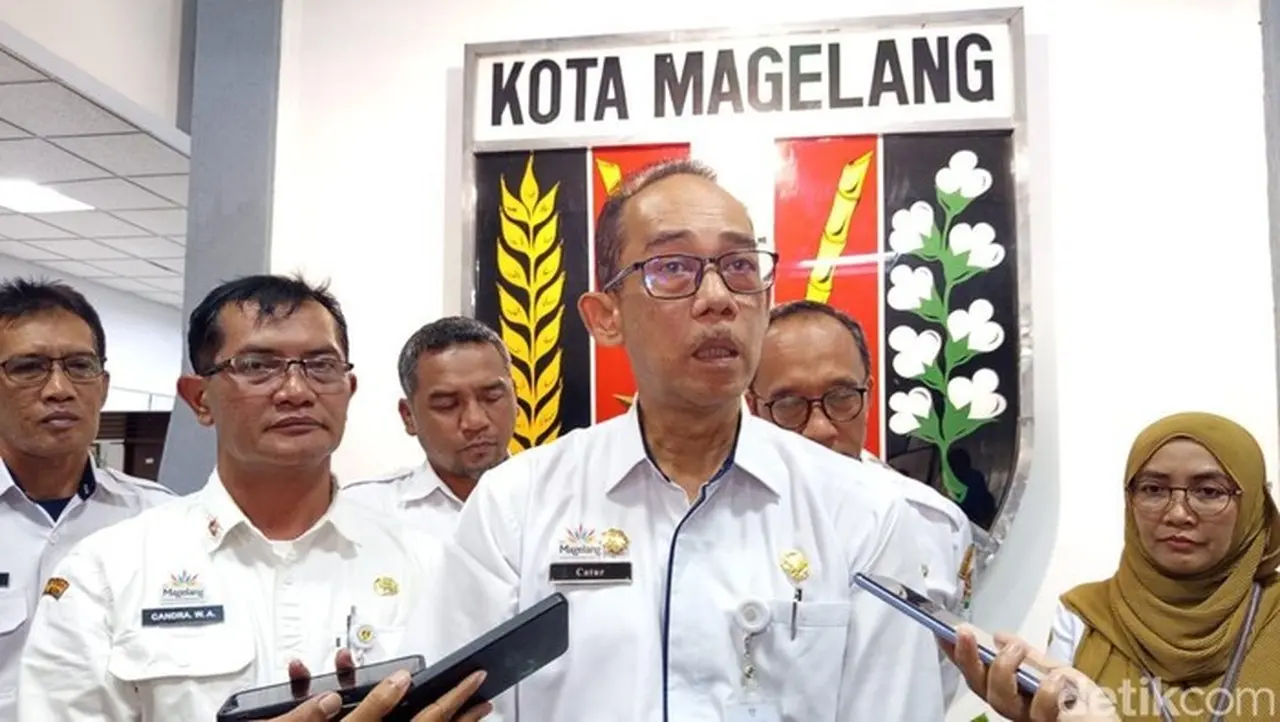 Evakuasi Jenazah Pendaki Syafiq Ali dari Gunung Slamet Tuntas Setelah 15 Jam Perjuangan