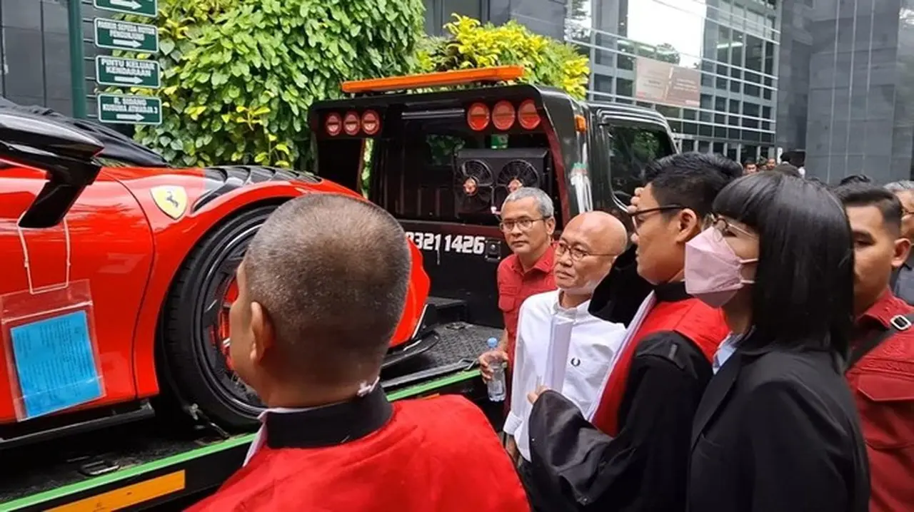 Pengecekan Ferrari dan Harley Davidson di Sidang Kasus Minyak Goreng