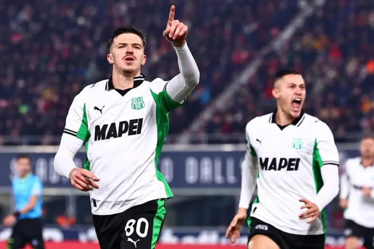 Manchester United Pantau Tarik Muharemovic, Rekan Setim Jay Idzes di Sassuolo Manchester United Pantau Tarik Muharemovic, Rekan Setim Jay Idzes di Sassuolo