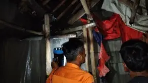 Atap Rumah Warga Bogor Ambruk Akibat Hujan Deras dan Angin Kencang