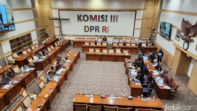 Hakim Ad Hoc Ancam Mogok Sidang, Tuntut Perbaikan Kesejahteraan dan Regulasi Hakim Ad Hoc Ancam Mogok Sidang, Tuntut Perbaikan Kesejahteraan dan Regulasi