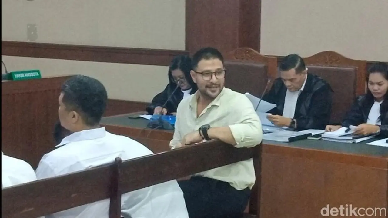 Penyidik Bantah Lakukan Penyiksaan Terhadap Ammar Zoni dan Terdakwa Lain Saat Interogasi Penyidik Bantah Lakukan Penyiksaan Terhadap Ammar Zoni dan Terdakwa Lain Saat Interogasi