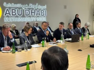 Eddy Soeparno Ajak Investor Global Garap Potensi Panas Bumi Indonesia di Abu Dhabi