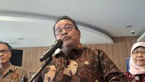 Rano Karno Ungkap Komunitas Madura Pernah Tertarik Tiang Monorel Rasuna Said yang Mangkrak